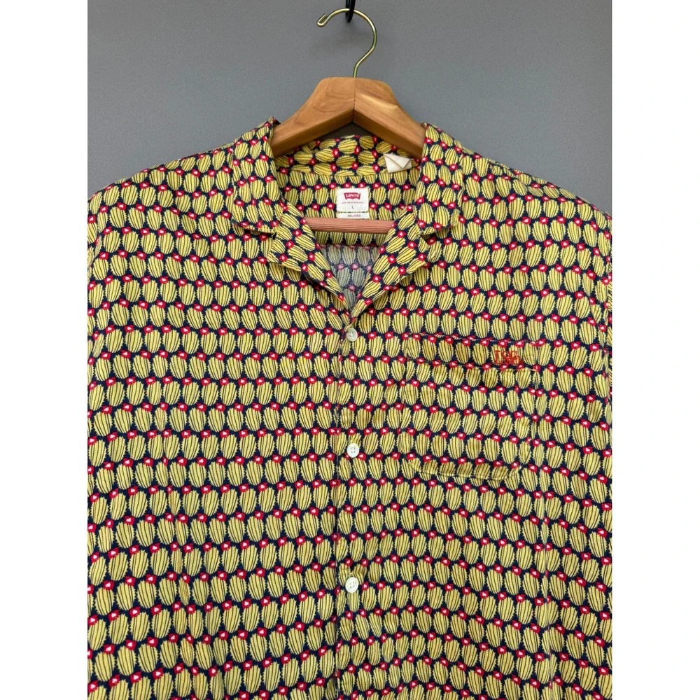 Levis Cactus Print Camp Shirt Mens Large Prickly Pear Relaxed Short Sleeve Top